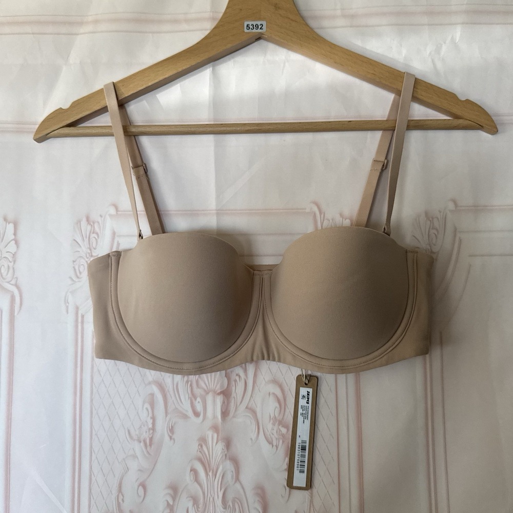 Skims Fits Everybody Strapless Bra In Mica Size 34B NWT $54
